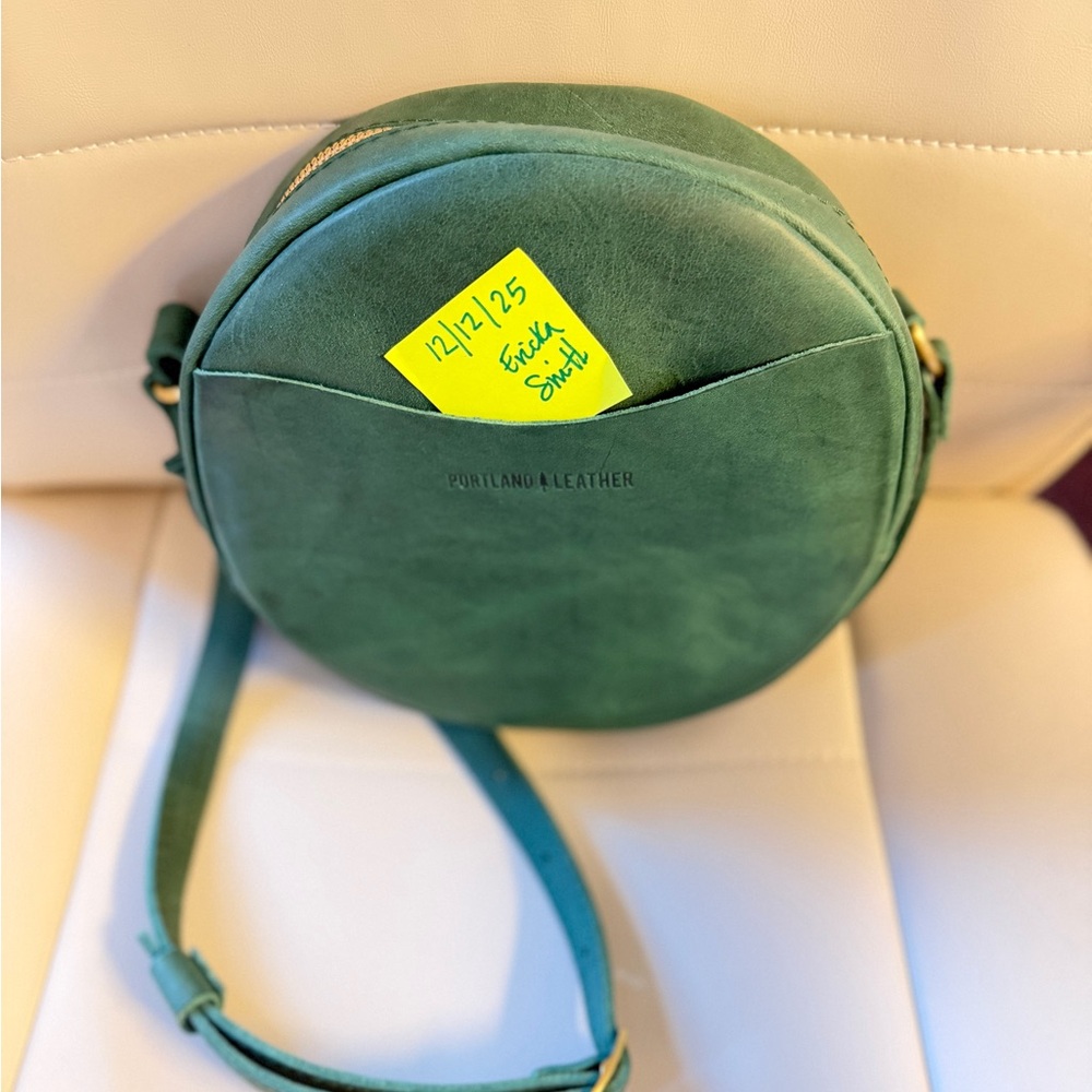 Portland Leather Large Circle Crossbody Bag - Balacar